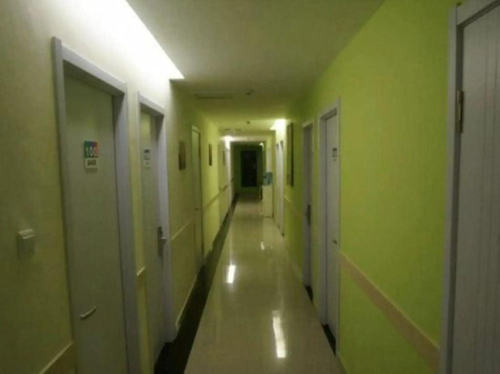 100 Inn Liangpin Hotel (Cangzhou Railway Station Nanchuan Old Street)