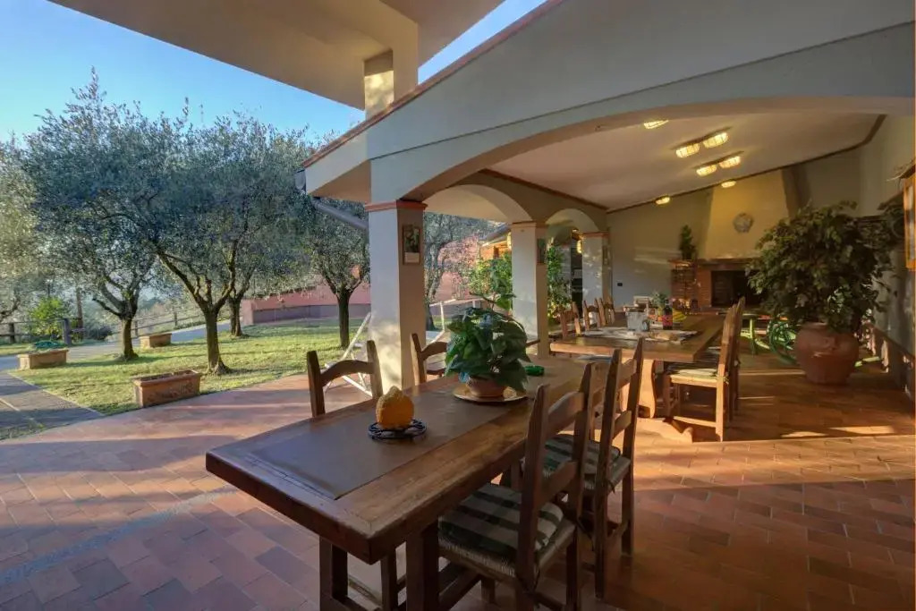COLLEALCEPPO - RESIDENZA LE SORBE - Piscina panoramica 13 km dal mare