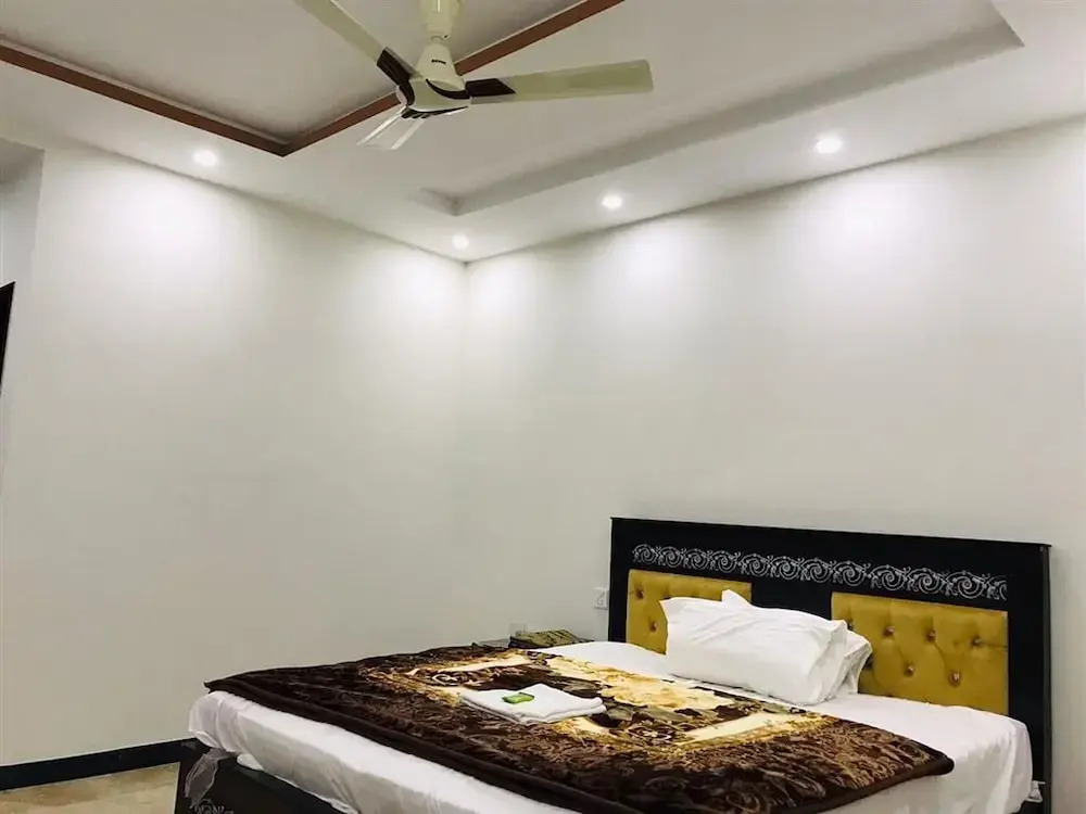 Royal Park Hotel Balakot