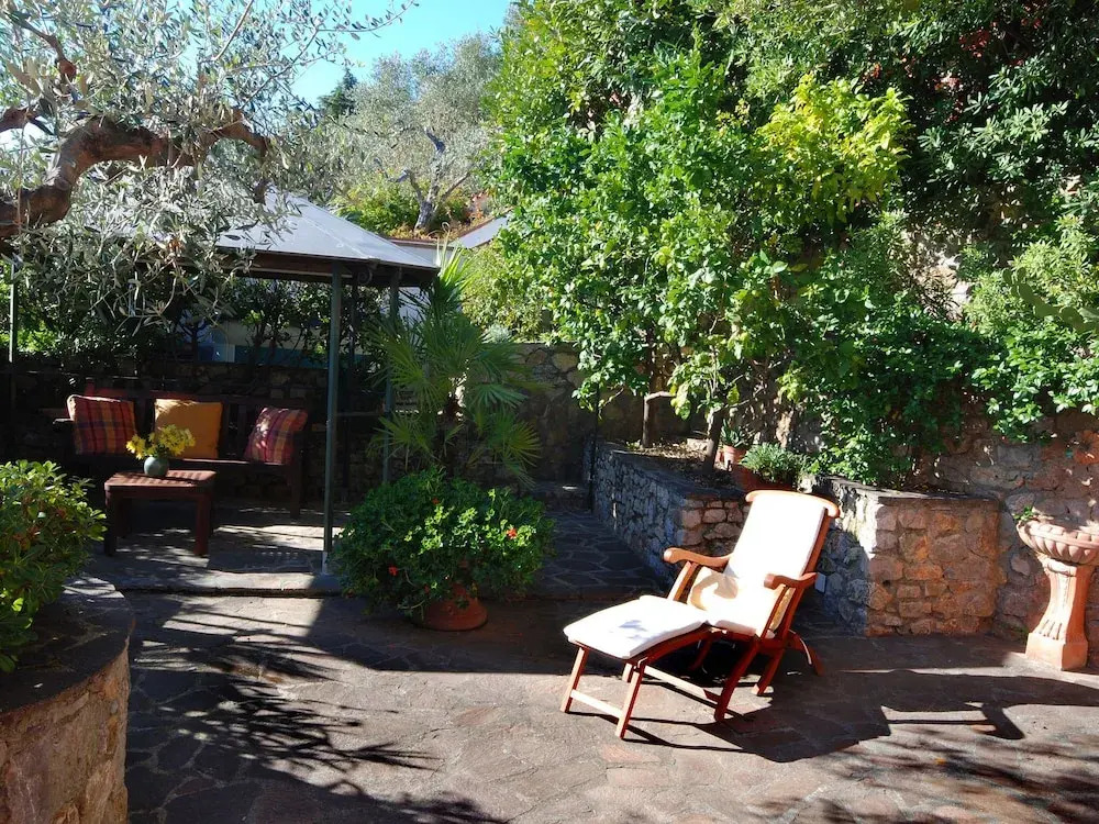 Quaint Holiday Home in Lerici With Fenced Garden