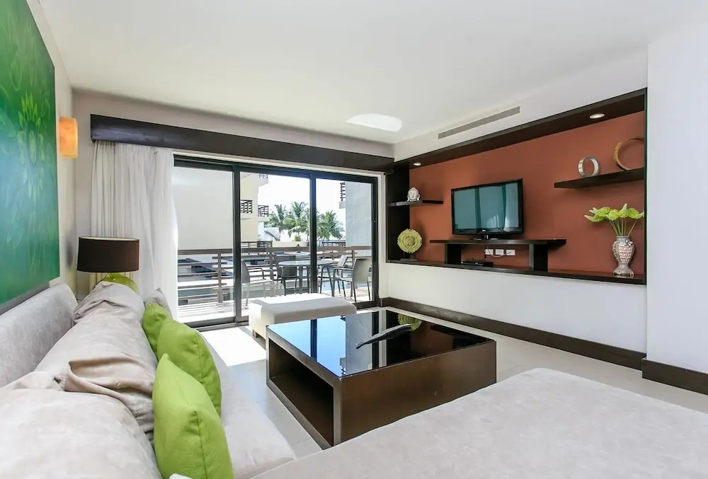 Aldea Thai 1126 2 Bedrooms by RedAwning
