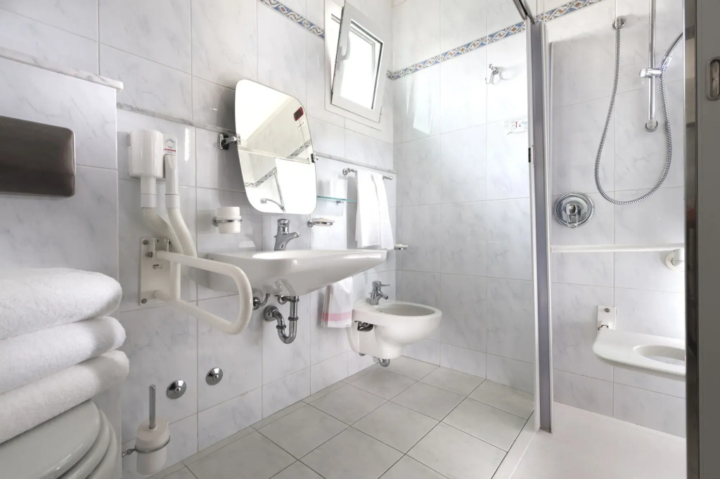 Atilius Hotel & Suites