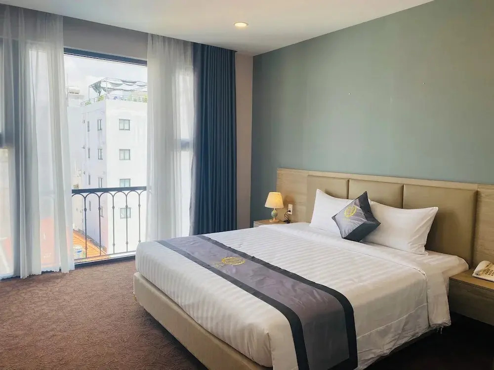 Hera Luxury Hotel