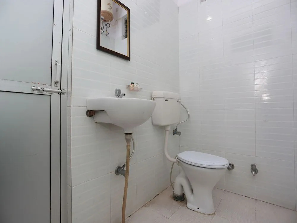 OYO 18324 Sahani Guest House