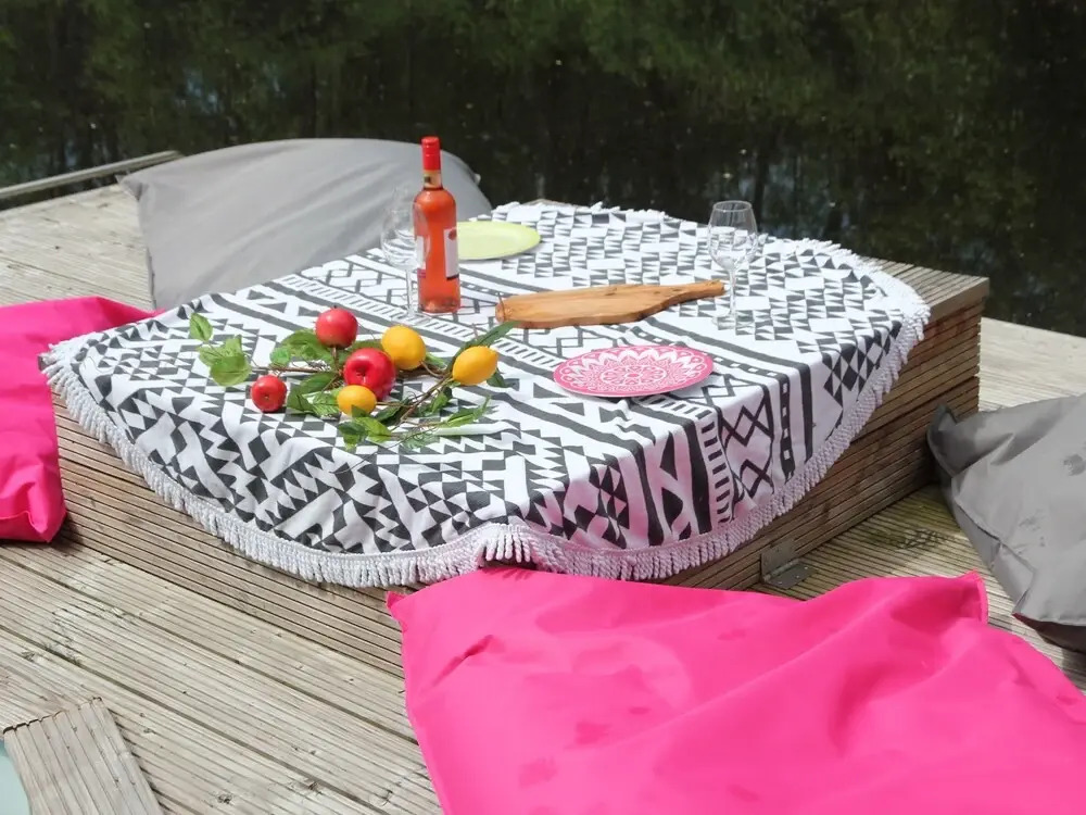 Cosy Holiday Home in Loosdrecht With Pool