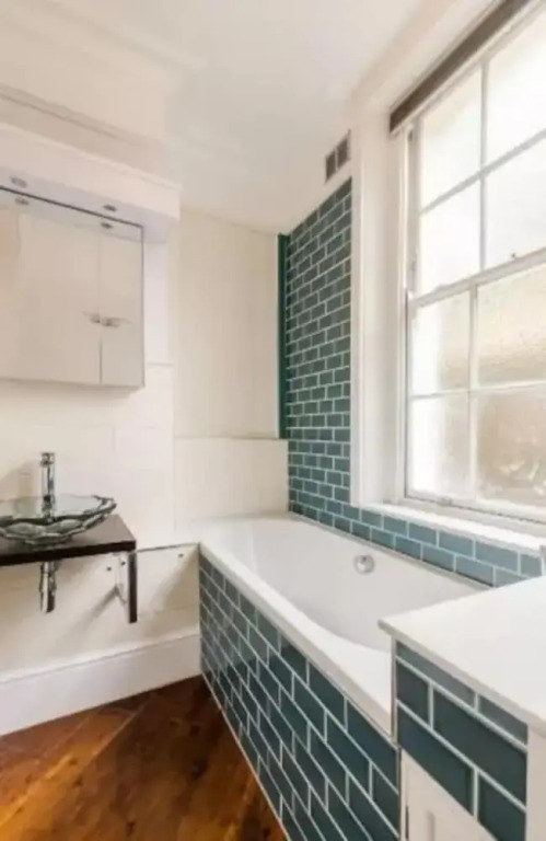 2 Bedroom Flat 5 Minutes From King's Cross Sleeps 4