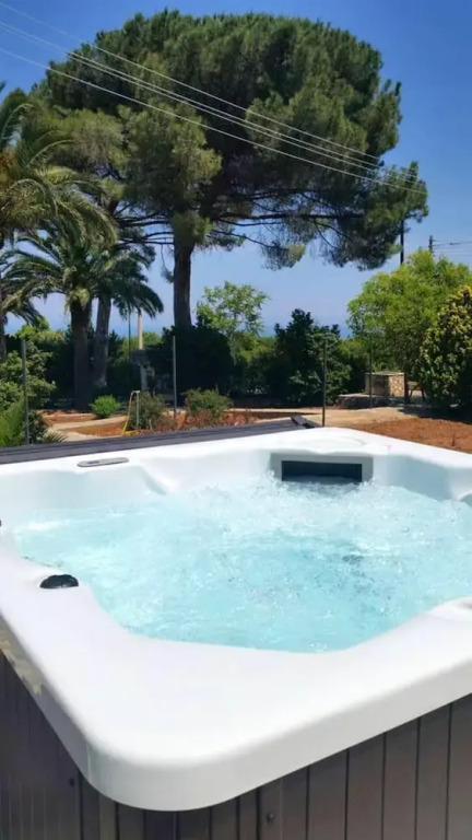 Apartment with 2 Bedrooms in Polignano a Mare, with Wonderful Sea View, Enclosed Garden And Wifi - 2 Km From the Beach
