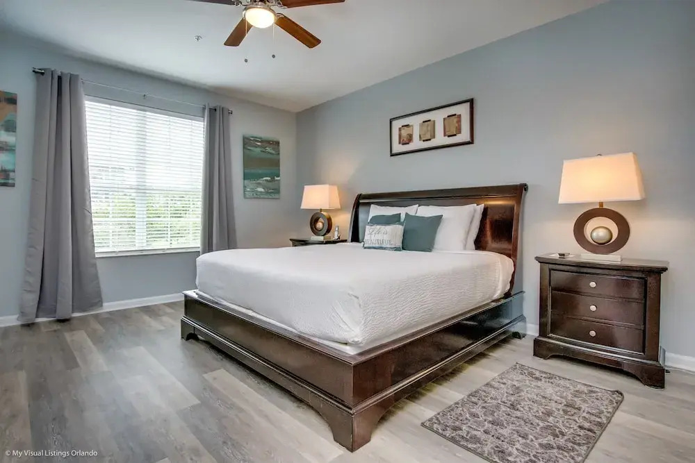 5049 Shoreway Loop #201