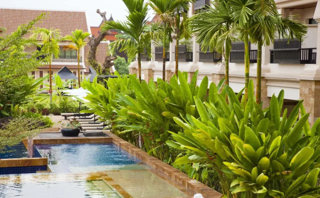 Angkor Miracle Reflection Club