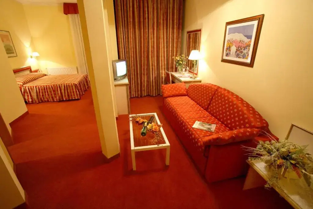 Hotel Dinara
