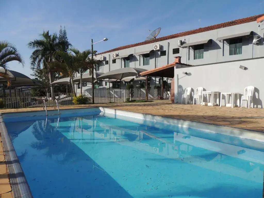 Hotel Novo Horizonte - Monte Sião - MG