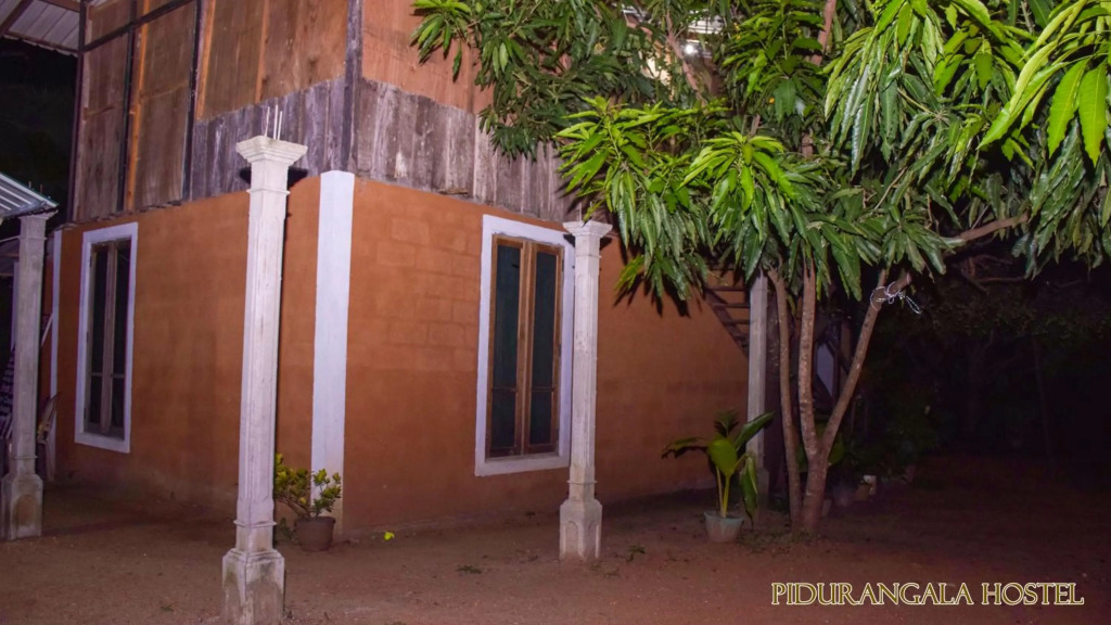 Pidurangala Hostel