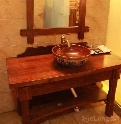 Xishuangbanna Fengweizhu Inn