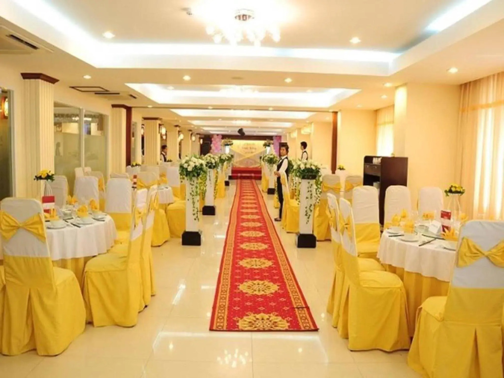 Đông Kinh Hotel