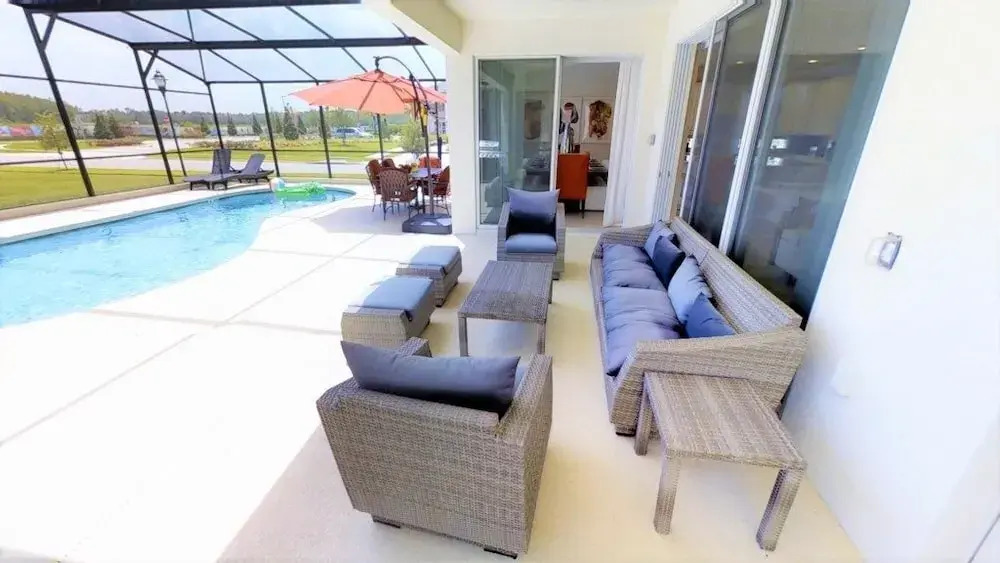 ACO PREMIUM – 6 bd with pool and Spa (1726)