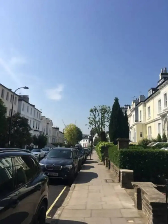 2 Bedroom Apartment In Kilburn