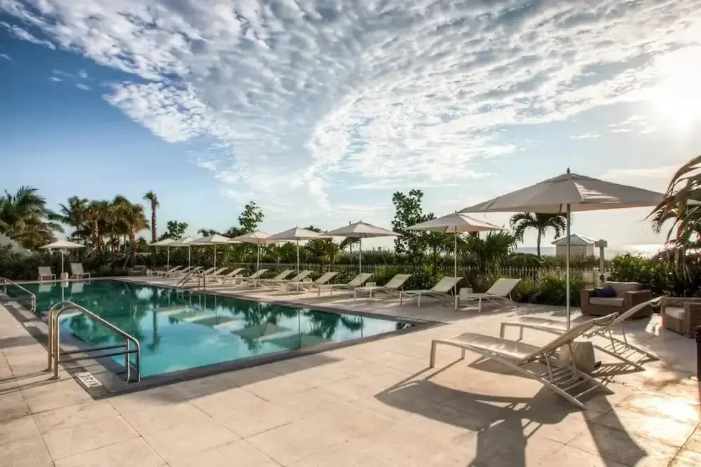 Domio Miami Beach Corner 1 BR Ocean View + Balcony
