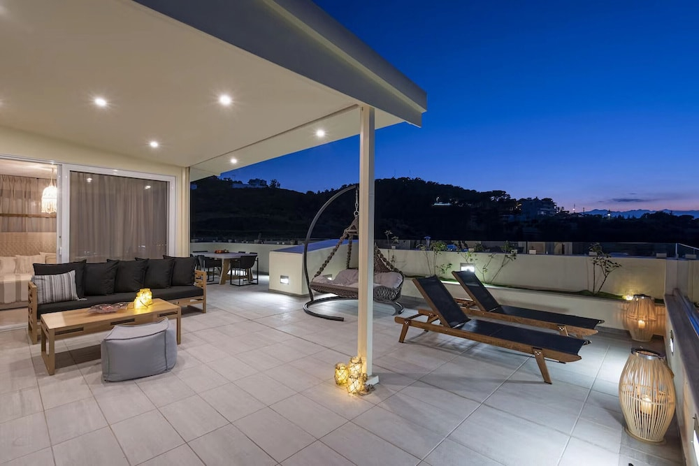 Helen Luxury Holiday House