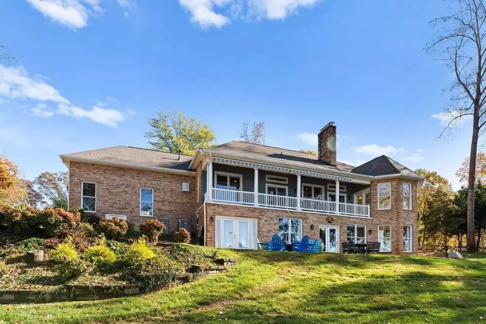 Sunset Pointe by Avantstay Waterfront, Beach, Fire Pit Sleeps 14 5bdr 4BA