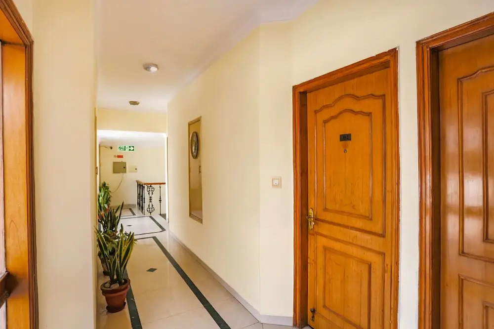 FabHotel Altus