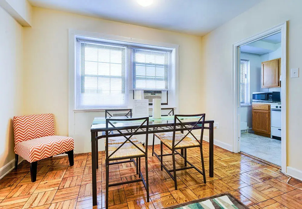 Ginosi Basics Thomas Circle Apartel