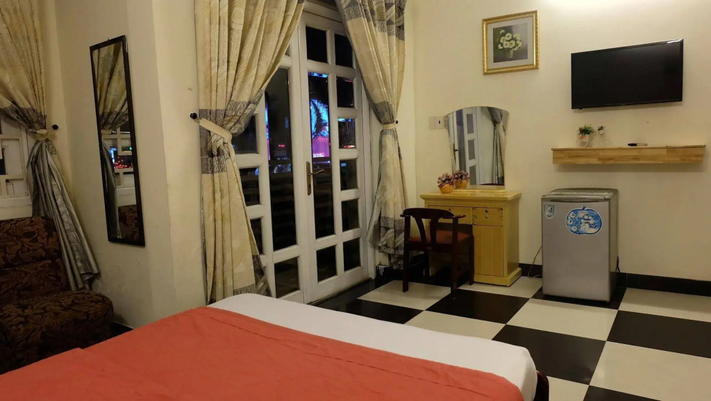 Kim Long Hotel