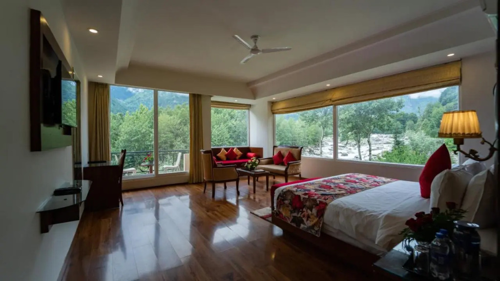 The Allure Grand - Riverside Resort & Spa