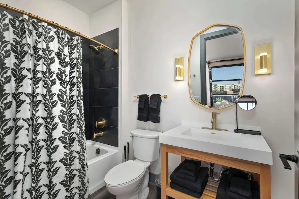 The Penthouse - 3BR Rooftop - Downtown Nashville