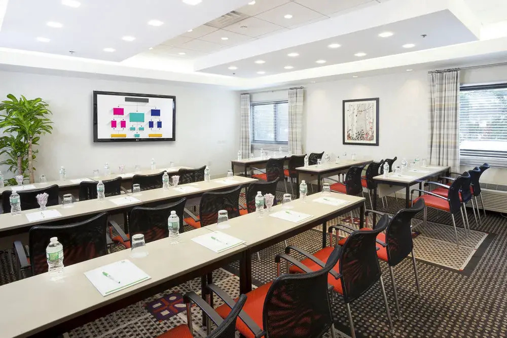 Newark Airport Hotel