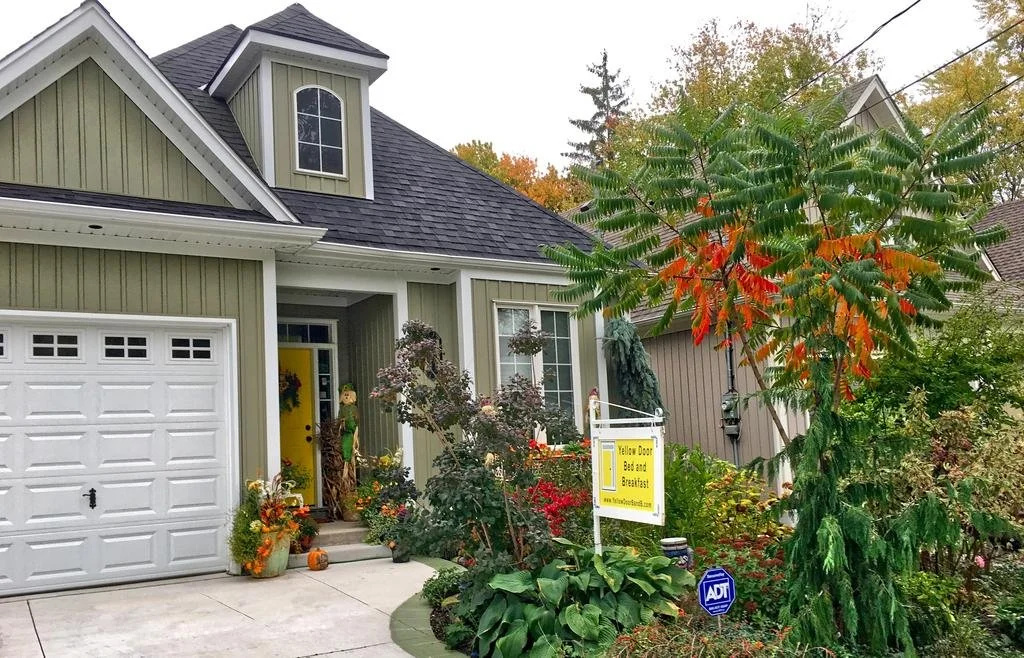 Yellow Door Bed and Breakfast