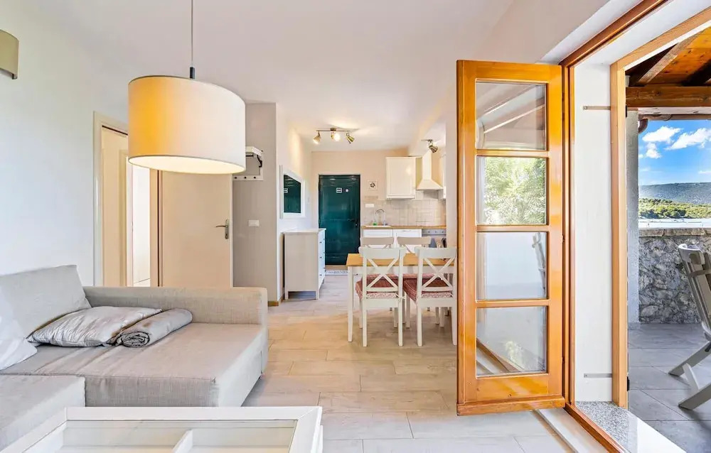 Awesome Apartment in Zaboric With 2 Bedrooms and Wifi