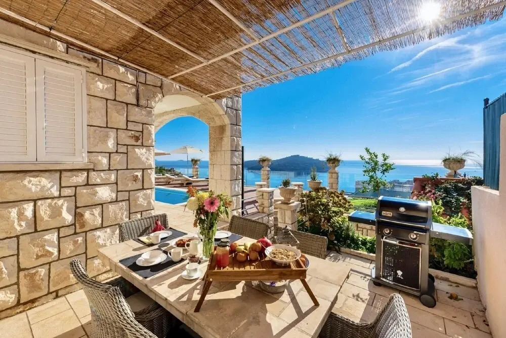 Villa Vega - Three Bedroom Villa With Swimming Pool and Sea View ID Direct Booker 8441