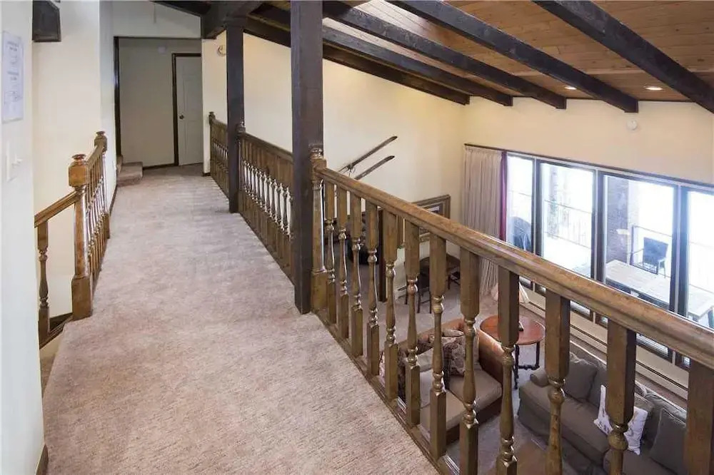 Sunburst Residence 5 Bedrooms 3.5 Bathrooms Home
