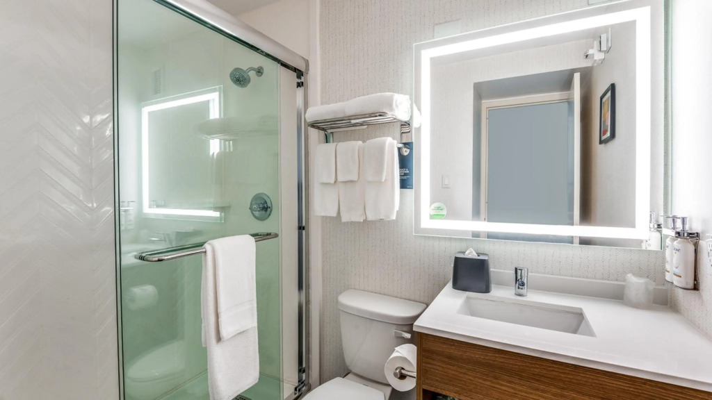 Staybridge Suites Dallas Market Ctr Love Field by IHG