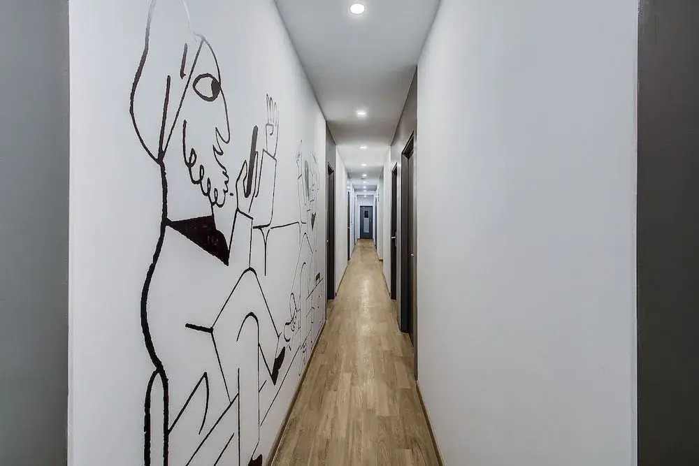 OYO Townhouse 046 Khar West Station