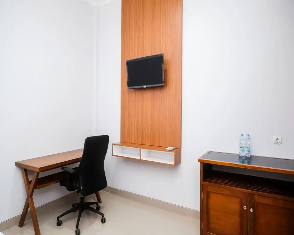 Urbanview Syariah Loji Arum Stasiun Klaten by RedDoorz