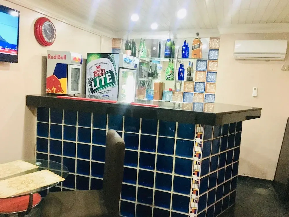 Ikad Hotel and Suite