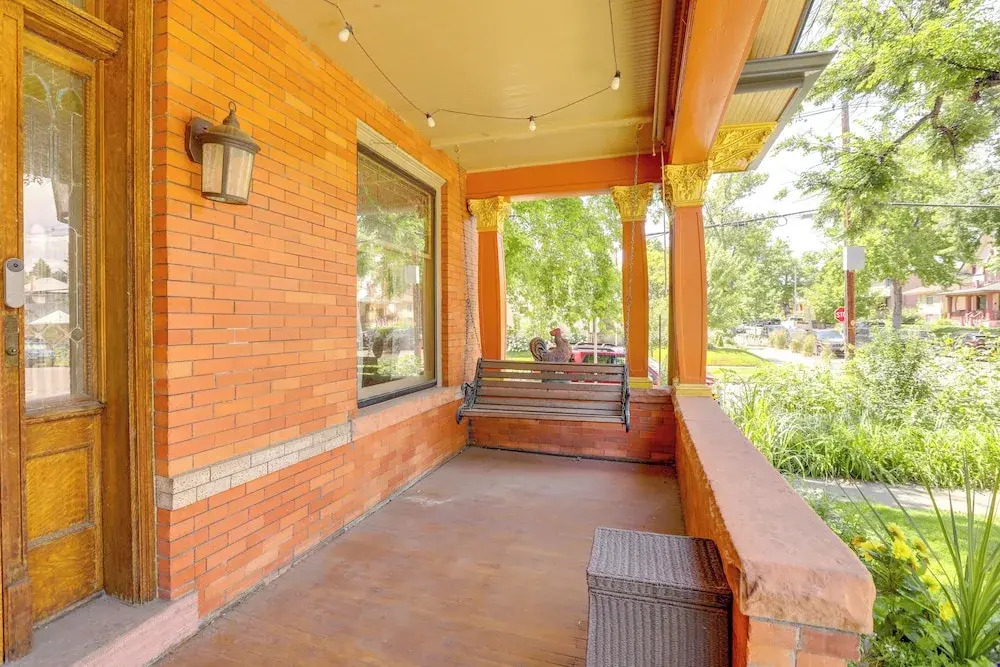 Walk to Denver Zoo: City Park Getaway w/ Garden