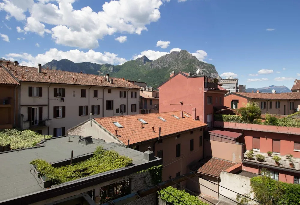 Manzoni Two-Bedroom Apartment