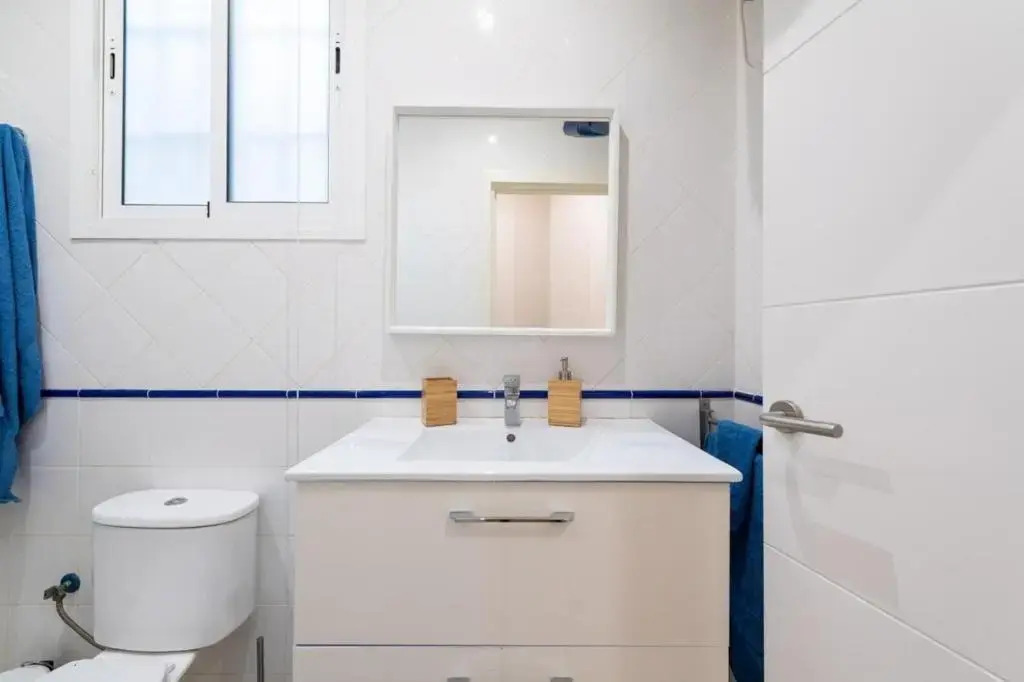 Charming 2 rooms Apartment, 3 beds, 8 min walk to Las Canteras Beach