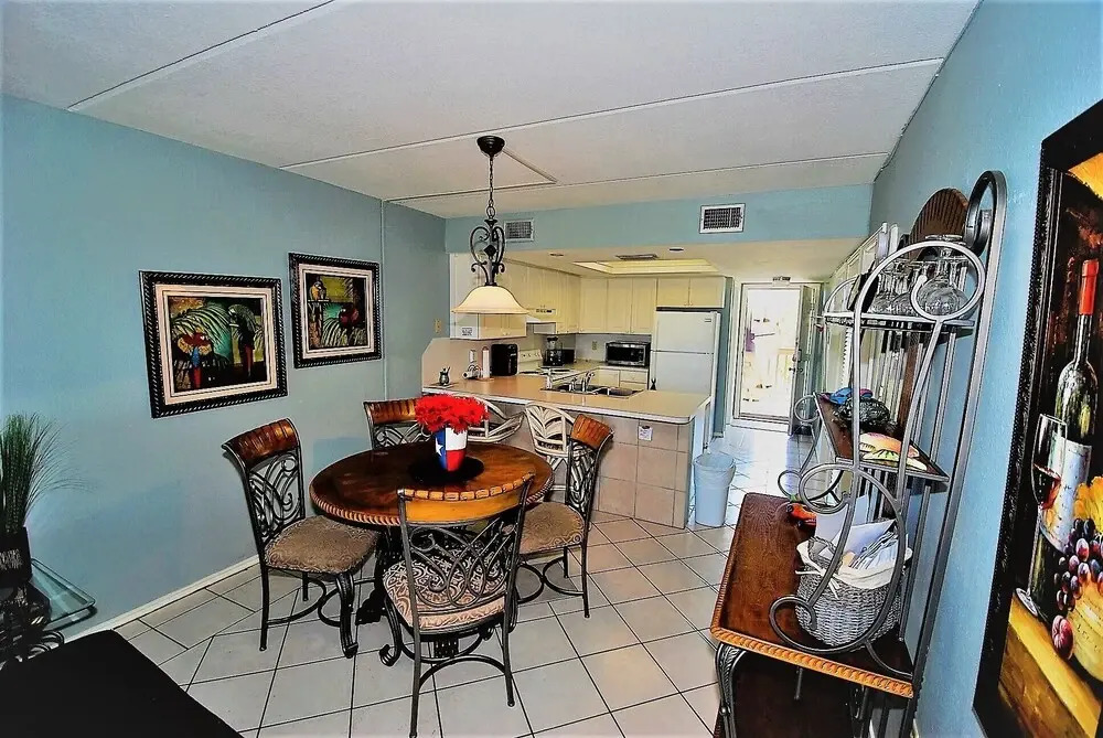 Parklane Condo Unit #311 2 Bedrooms 2 Bathrooms Apts