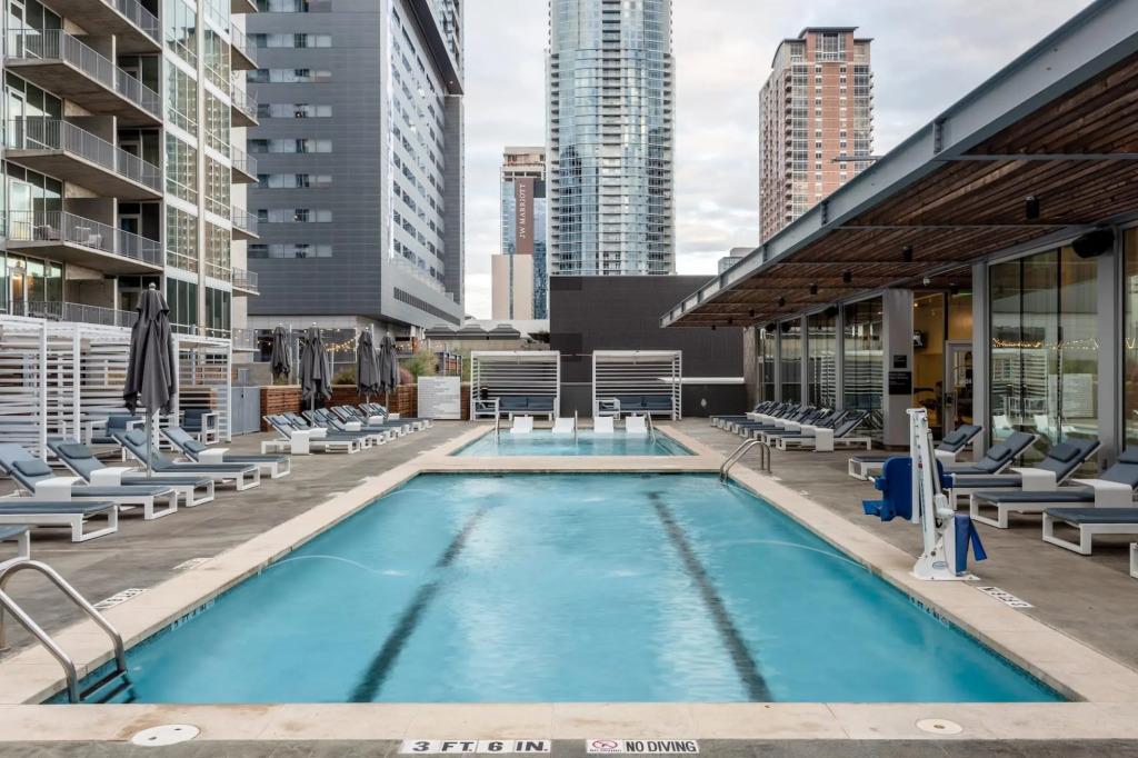 Austin Remote Work Friendly 2BD 2BA Apartment