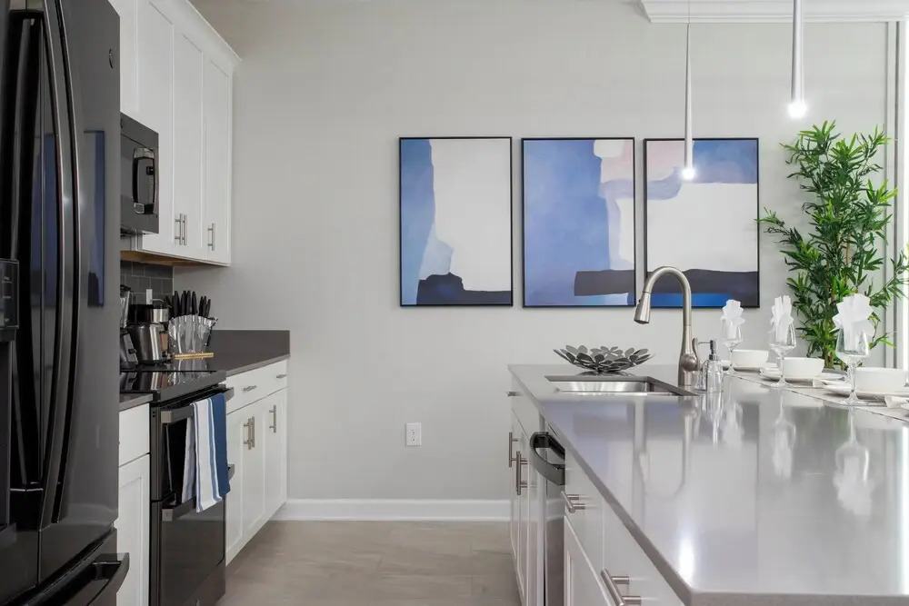 Gorgeous 4Bd w Pool Close to Disney Storey Lake 4289