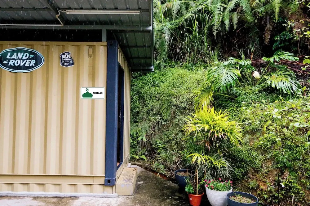 Swing & Pillows - Golden Lodge Tanah Rata, Cameron Highland