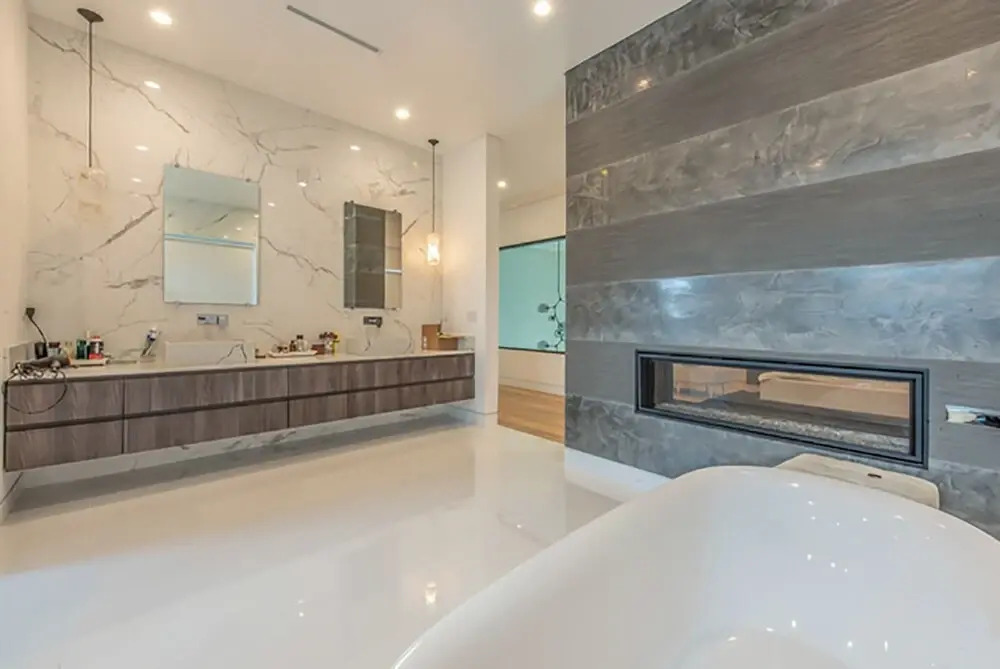 Laurel Modern Villa