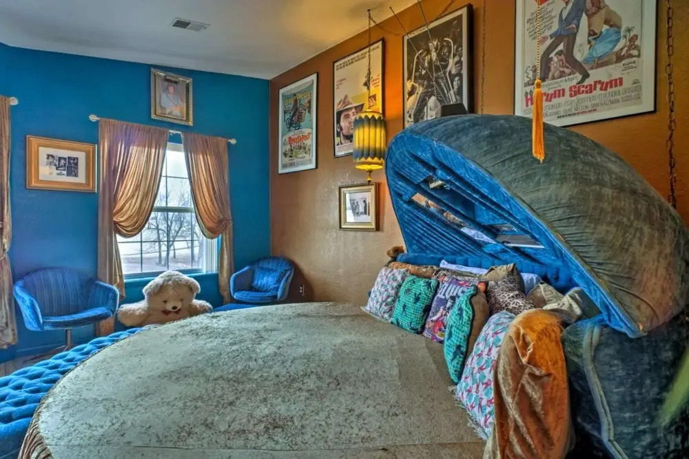 King Condo at Holiday Hills