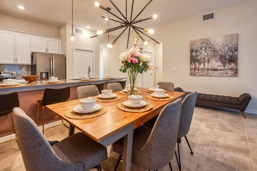 Comfortable and charming home near Disney