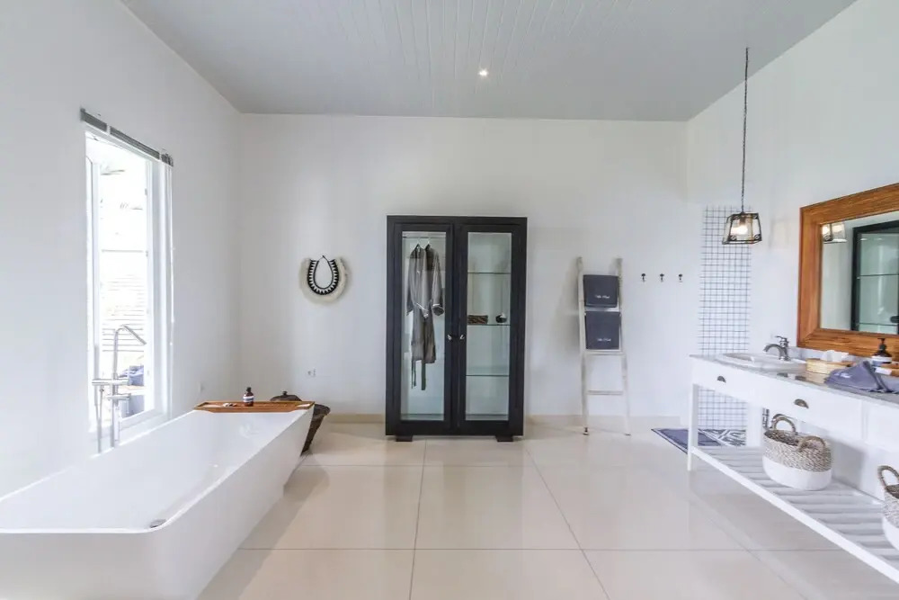 Villa Kusuma - Luxury Sea View 5 Bedroom Villa Close to Savaya