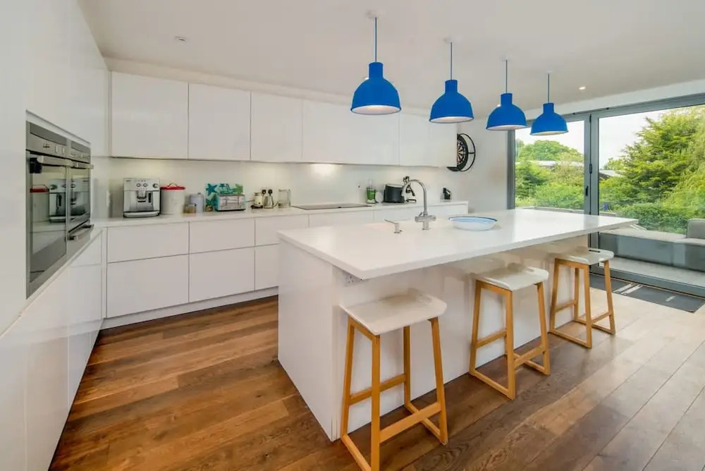 Sandpiper House Coastal Retreat Moments From Beach