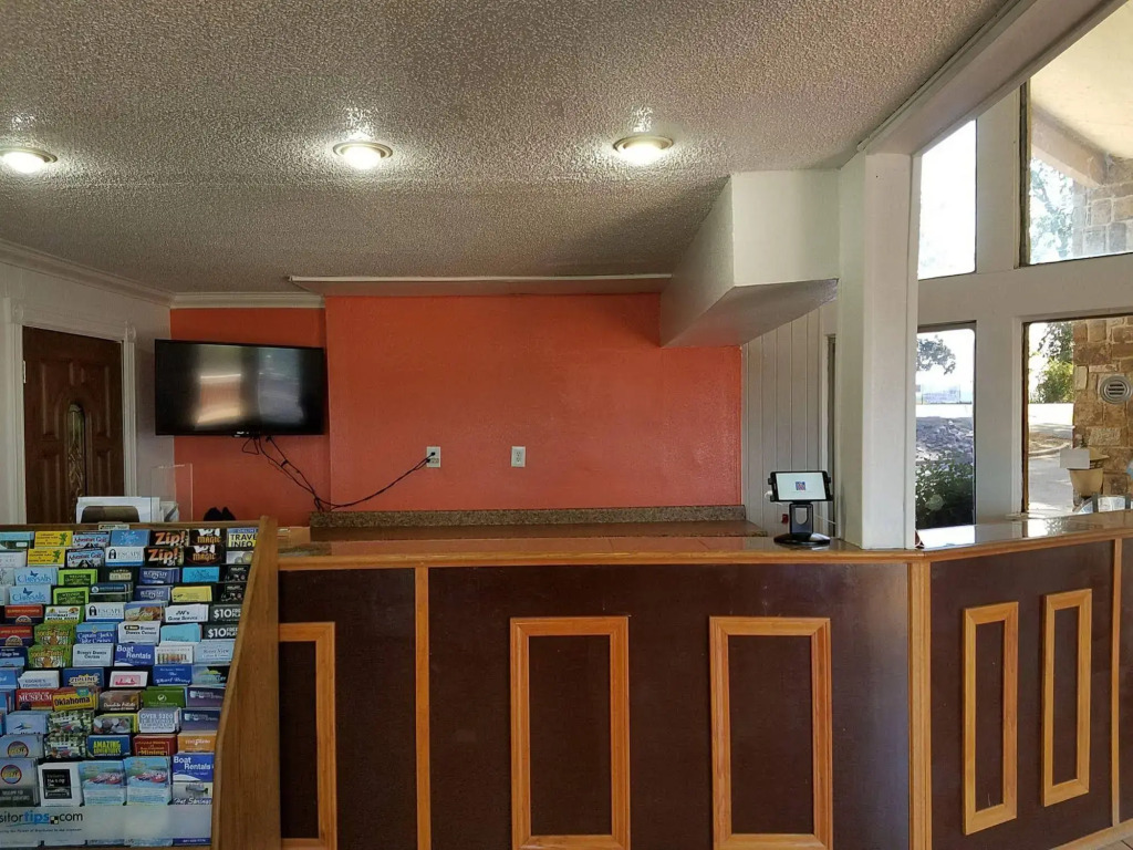 Econo Lodge Inn & Suites Hot Springs